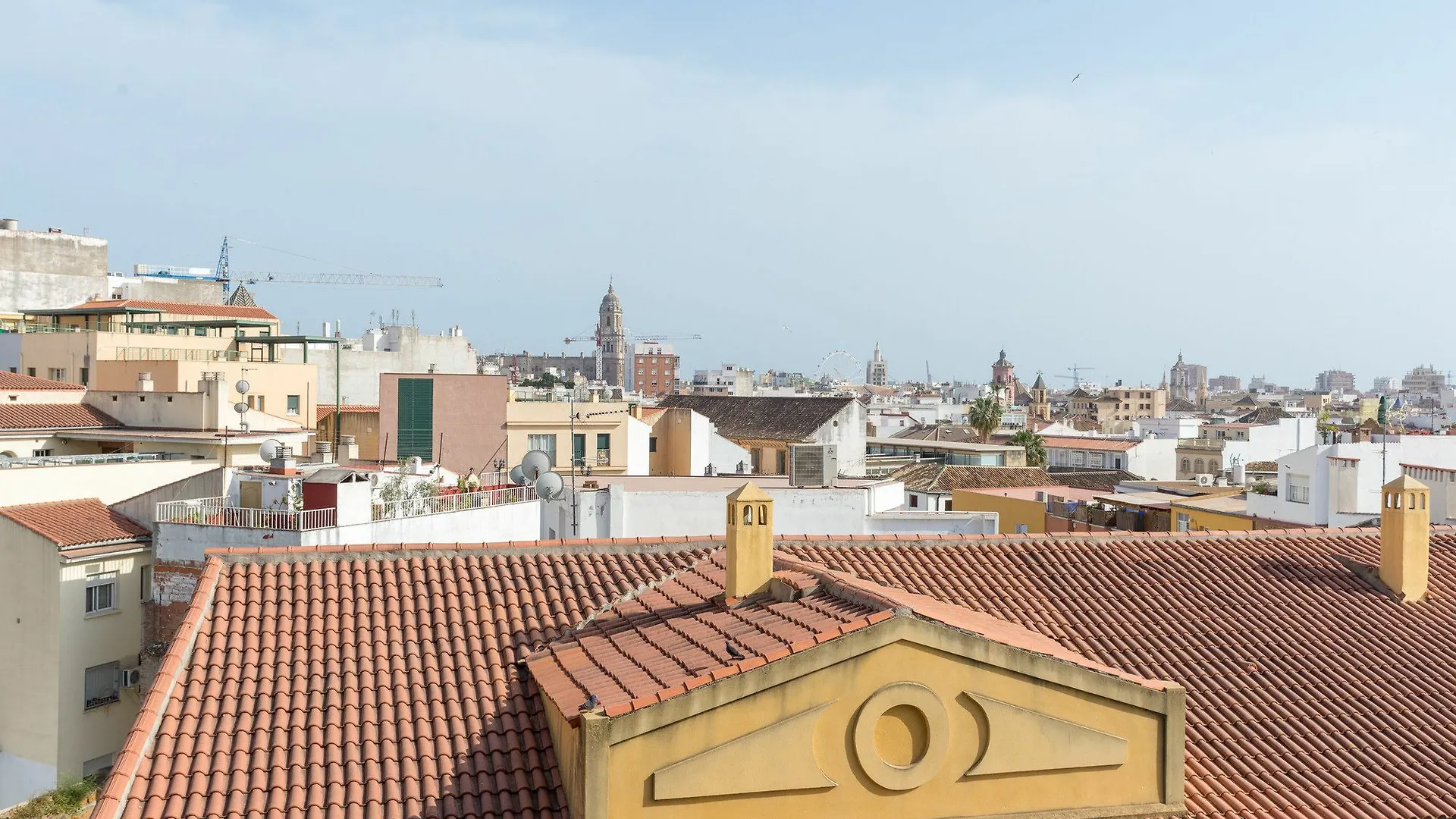 Apartamento Tres Soles Malaga Apartment